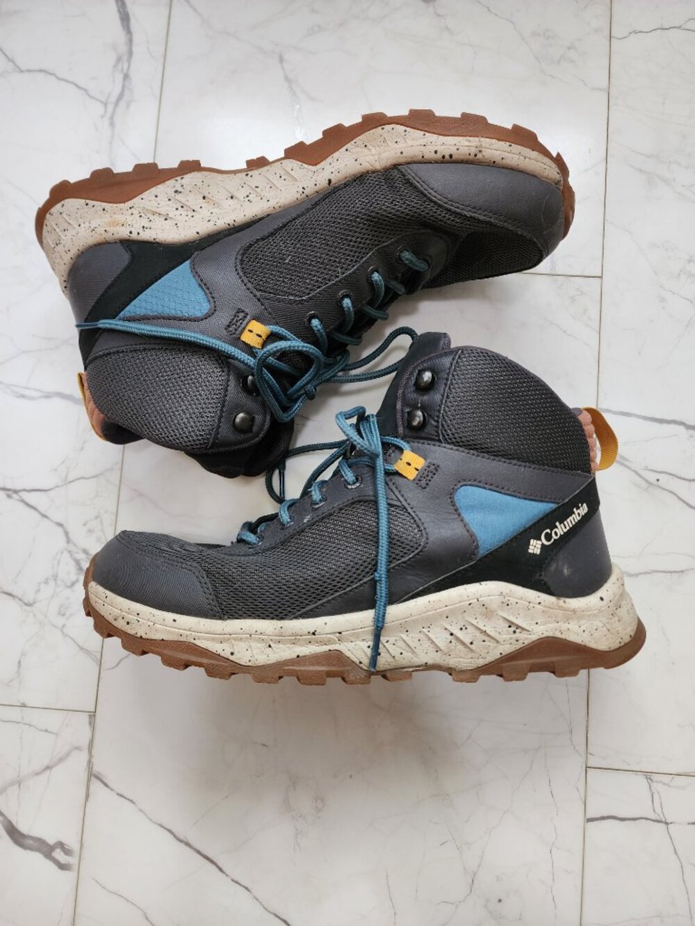 Columbia Men's Trailstorm Ascend Waterproof Mid Hiking Boots Size 9.5